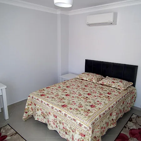 Ebru Ortaca (Mugla)